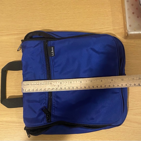 LL Bean Hanging Toiletry Bag - Picture 6 of 7